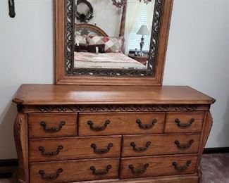 Dresser