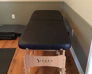 Sierra massage table