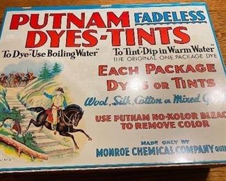 Country Store Putnam Dye Cabinet (Super Clean and Nice)