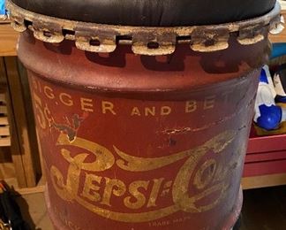 Old "Bigger and Better" Pepsi Cola Double Dot Barrel