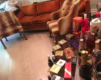 Mod sofa and club chairs 4