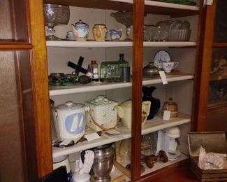 Knicknacks, mementos, antiques, unique items galore!