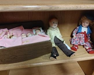 Dionne quintuplets and Shirley Temple doll!