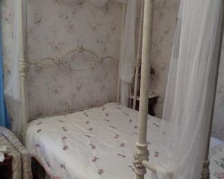 painted metal canopy bed