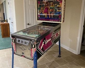 Pinball machine play boy bunny
Sold as is does need to be repaired but the parts are there to repair it $1500 or best offer takes it