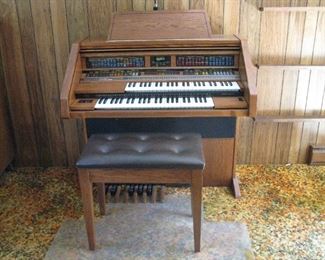 Lowery Organ