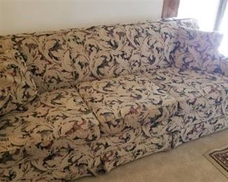 La-Z-Boy sofa 30 x 80 x 33