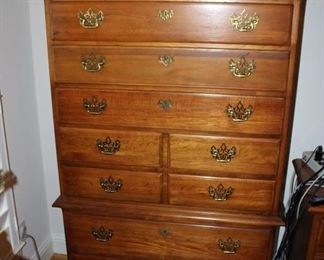 THomasville Oak Dresser