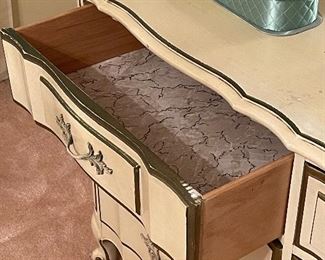 Thomasville Furniture Mid-century French Provincial Dresser & Mirror (1962); Neutral color with solid wood frame and brass hardware. GREAT CONDITION!!!