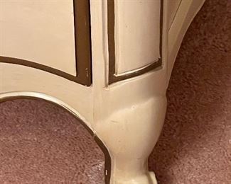 Thomasville Furniture Mid-century French Provincial Dresser & Mirror (1962); Neutral color with solid wood frame and brass hardware. GREAT CONDITION!!!