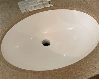 Sink with solid surface