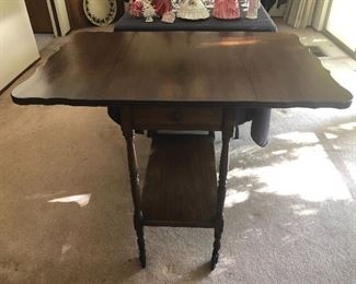 Tea Cart with Leaves Extended