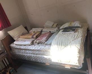 Twin Bed, Bed Linens