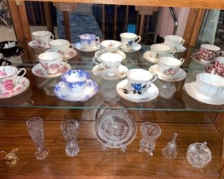 Vintage Tea Cups & Glassware!