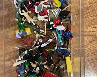 Vtg Slot Car Painted Figures!