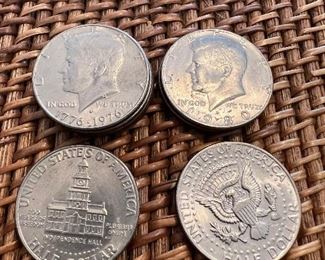 Lot 37  8 total - 1976 (5) 1980(3)  Half Dollar 8/$12 ungraded circulated coins 