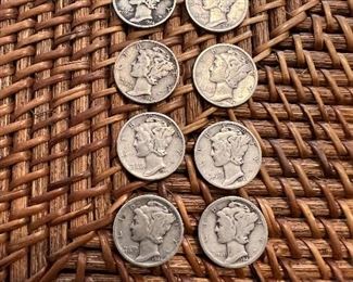 Lot 40 9 1944 Mercury Dimes $27
Circulated Ungraded coins 90% silver 