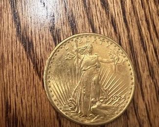 Lot E 1924 Double Eagle $20 Gold Coin $2100
Ungraded Coin