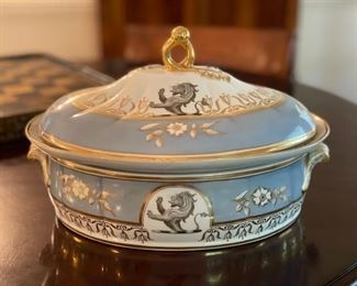 Chamberlain Worcester Warming Dish. Photo 1 of 5.