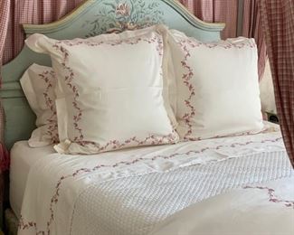 The Farmhouse Collection Inc. Handcrafted Su-Su Full-Size Canopy Bed with Cowtan & Tout "Chelsea Plaid" Fabric & Fitted Mattress Cover. Photo 1 of 5.