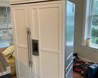 Subzero Model 695 Side-By-Side Refrigerator/Freezer with Ice Dispenser. 48"W. 2006. Photo 1 of 3.