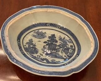 Antique Asian Oval Bowl with Lid. Measures 12" x 10". Photo 3 of 3.