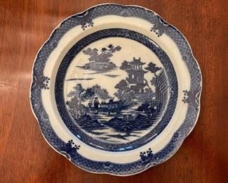 Set of 6 Flow Blue Chinese Plates. Each measures 6"D. Photo 1 of 3.