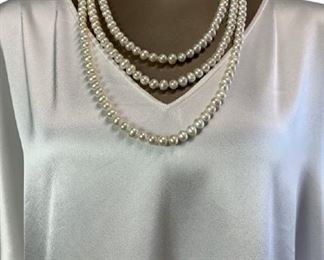 LONG FRESHWATER PEARL NECKLACE