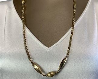LOVELY 14K GOLD VTG GOLD CHAIN & BEAD NECKLACE