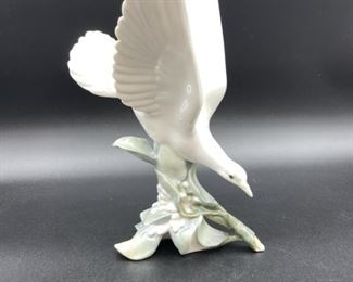 LLADRO TURTLE DOVE FIGURINE 4550