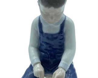B&G COPENHAGEN BOY WITH SAND BUCKET FIGURE 2127 7"