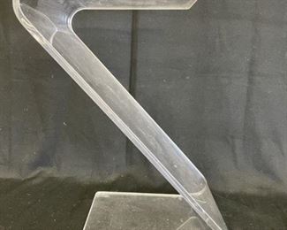 VINTAGE MID CENTURY MODERN LUCITE Z TABLE 20.5"