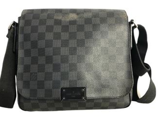 LOUIS VUITTON DAMIER GRAPHITE DISTRICT BAG