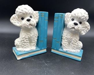 ADORABLE DOG BOOKENDS