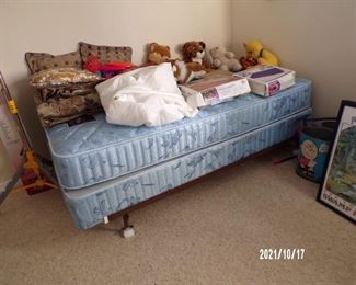 another twin bed, misc.