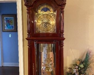 Ridgeway Grandfather Clock. Keeps perfect time. $675