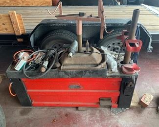 tire changing machine
