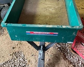 Ranch King Lawn Wagon