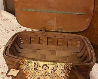 Vintage Picnic Basket with Insert