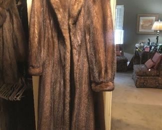 Full Length Female Pelt Mink