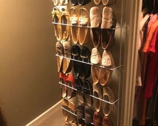 Ramosport
Akris
Banana Republic
Ann Taylor
Halston
Ellen Tracy
Dolce Gabbana
Armani
Escada
Stuart Weisman