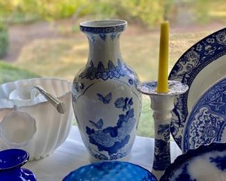 Japanese blue & white vase