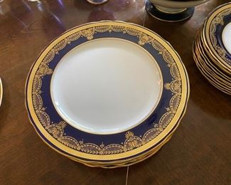 12 Aynsley #7321  10.5" Dinner plates
