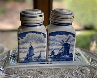 Delft jars on tray
