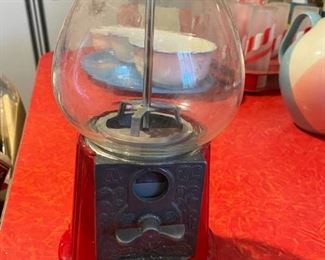 Working vintage gumball machine