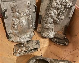 Vintage Chocolate Mold Eppelsheimer USA #8202 Bunny holding bouquet, #8194 Binnies facing over egg, #27600 (#192) Bunny pulling egg cart, rhino, bunny pulling cart with eggs