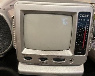 Coby portable 5” tv (no cord)