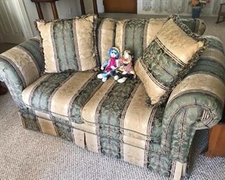 Loveseat $ 124.00