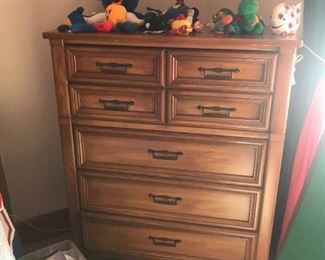 Dresser $ 198.00