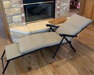 Lawn lounge chair with cushion